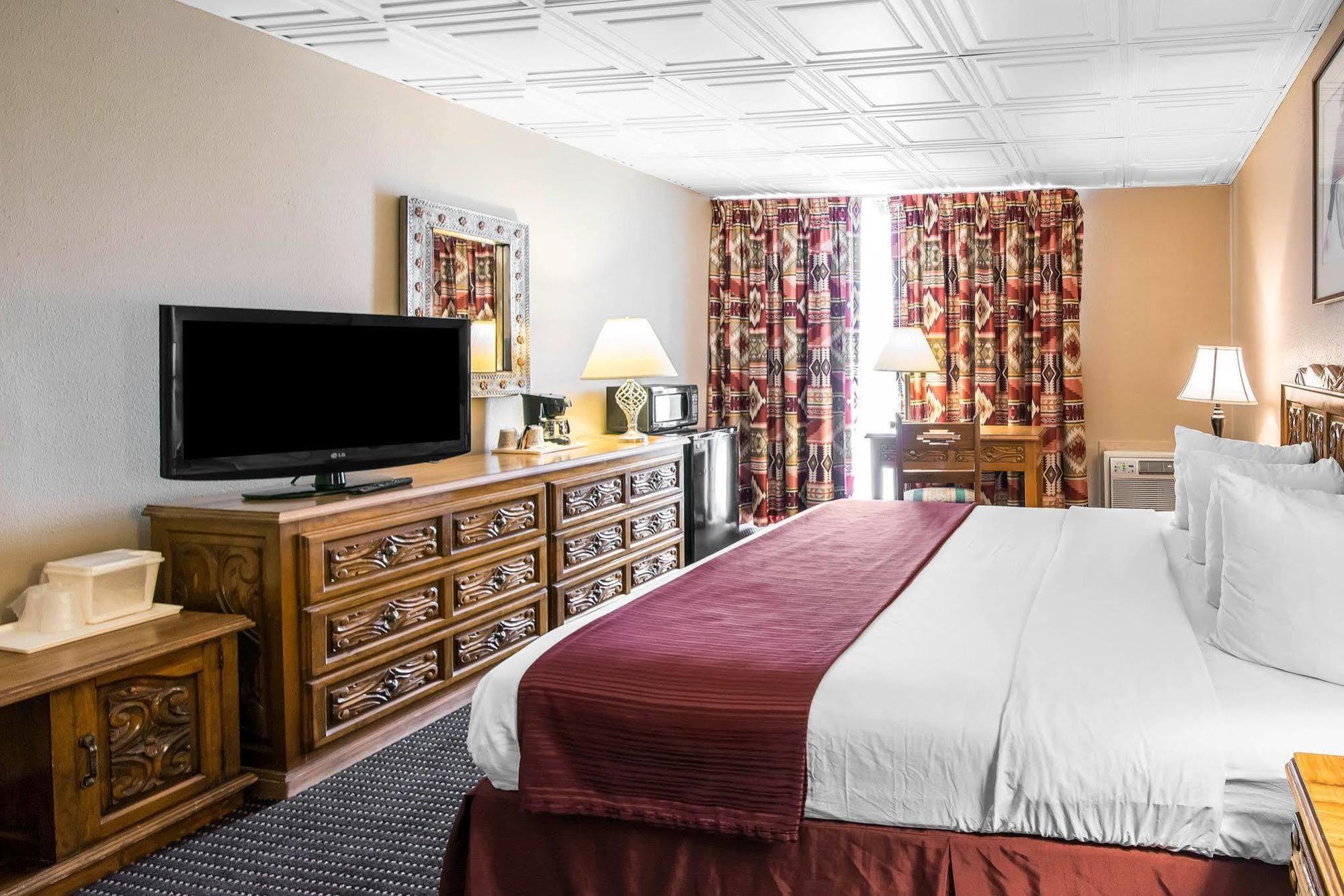 Quality Inn Taos Extérieur photo