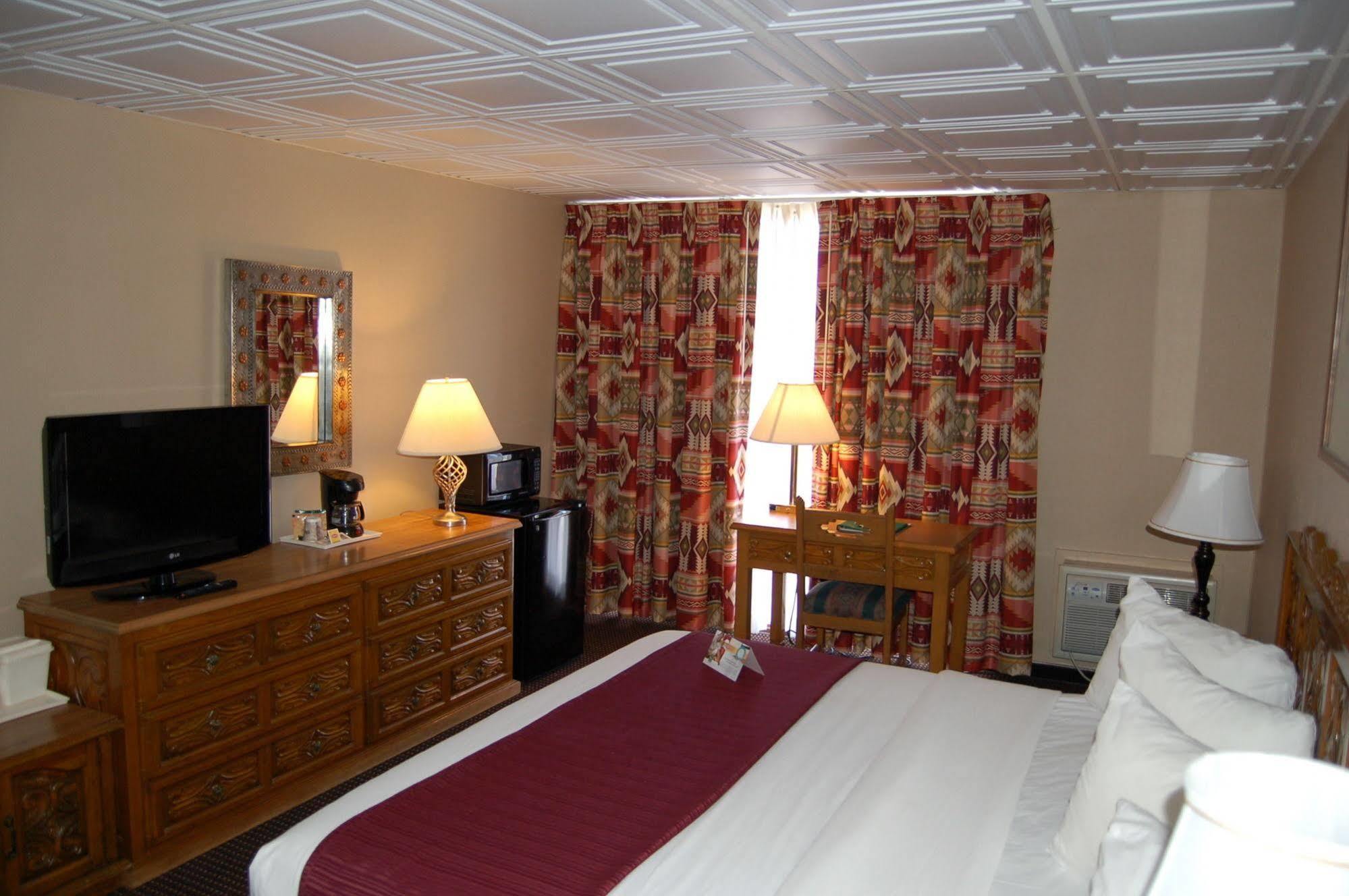 Quality Inn Taos Extérieur photo