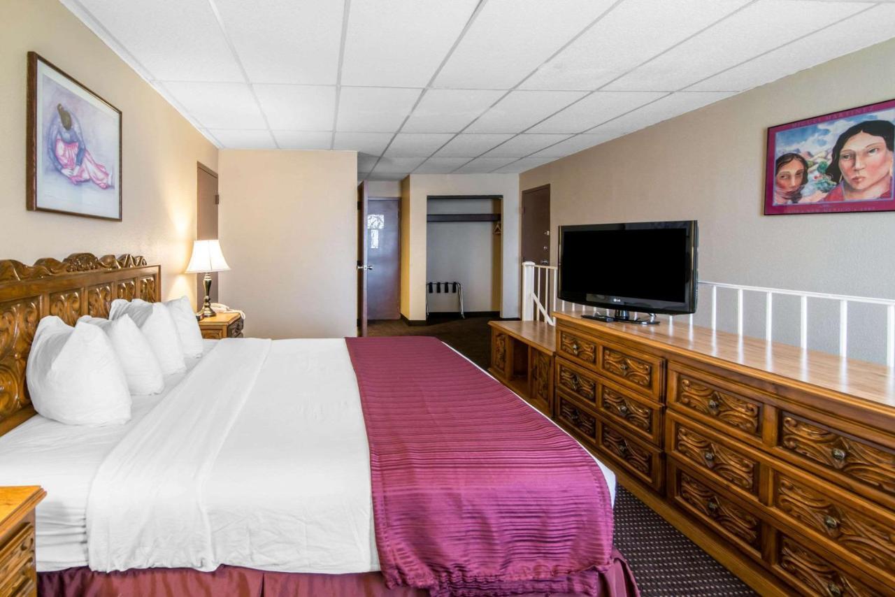 Quality Inn Taos Extérieur photo