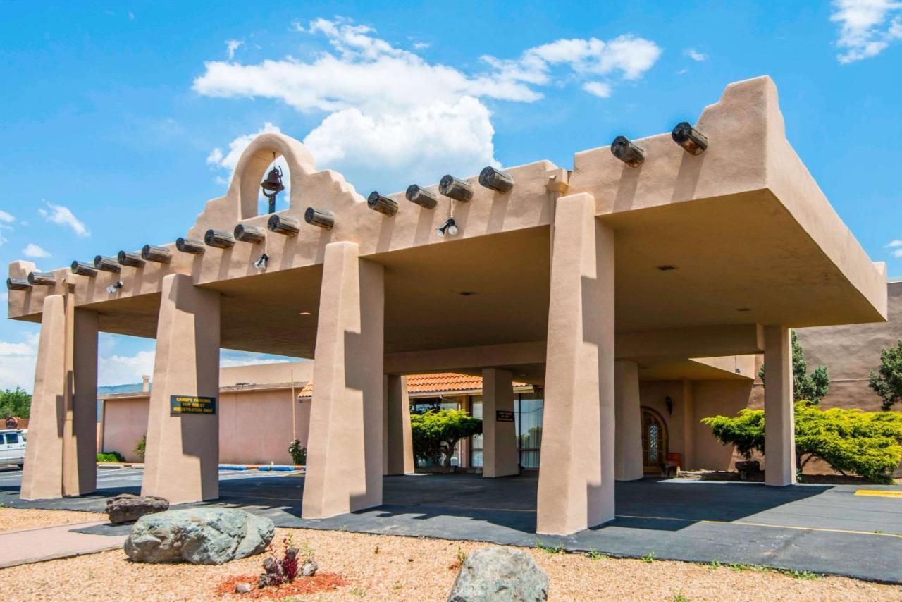Quality Inn Taos Extérieur photo