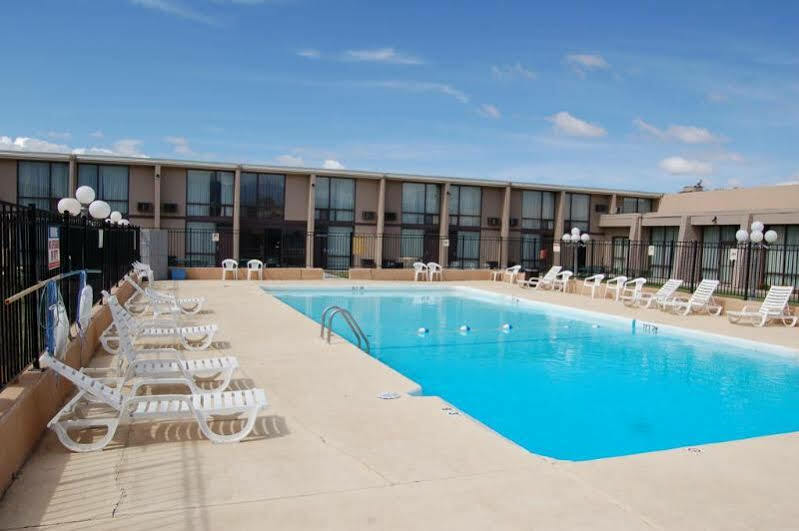 Quality Inn Taos Extérieur photo